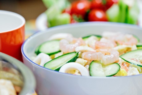 China-Gurkensalat mit Shrimps