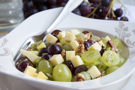 Traubensalat mit Käse