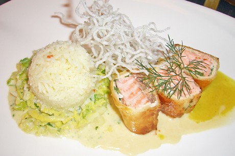 Strudel mit Wildlachs und Kraut