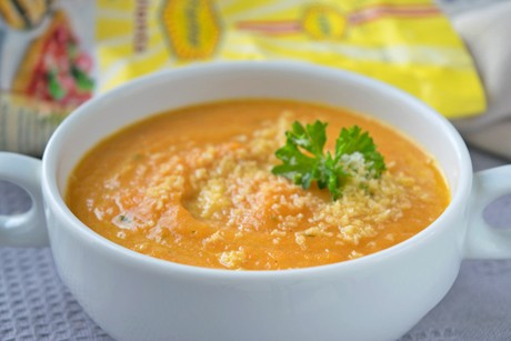 Polenta-Süßkartoffel-Suppe