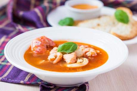 Fisch-Shrimps-Suppe