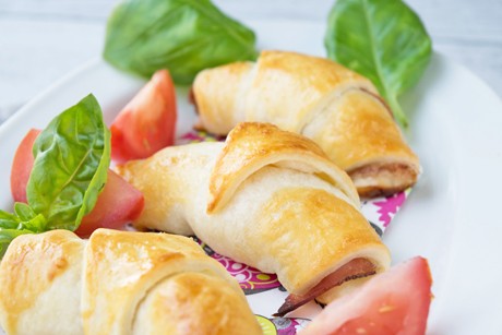 Schinken-Mozzarella-Kipferl