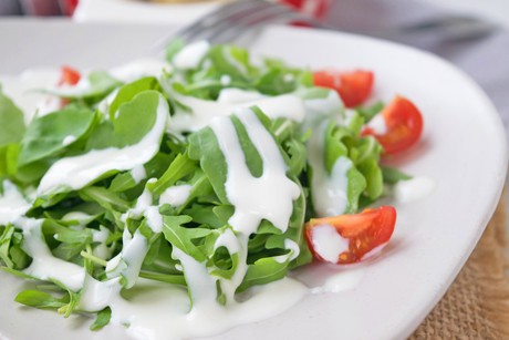 Salatmarinade mit Joghurt