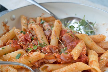 Penne in feuriger Chilisauce