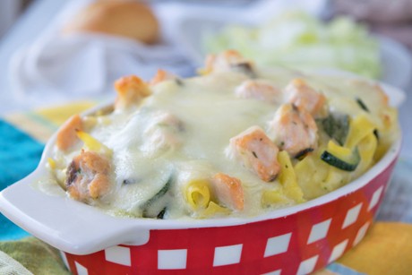 Überbackene Lachs-Tagliatelle