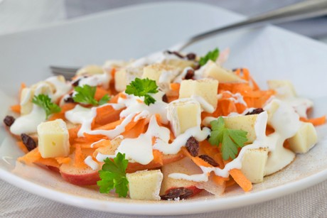 Apfel-Karotten-Rohkost