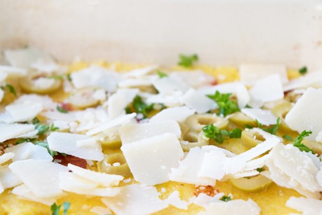 Polentaschnitten mit Gemüse