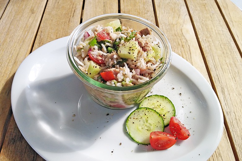 Reissalat mit Thunfisch