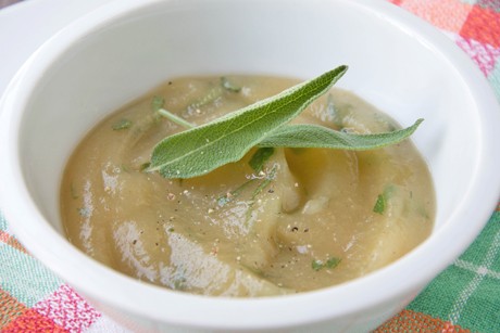 Salbei-Apfel-Sauce