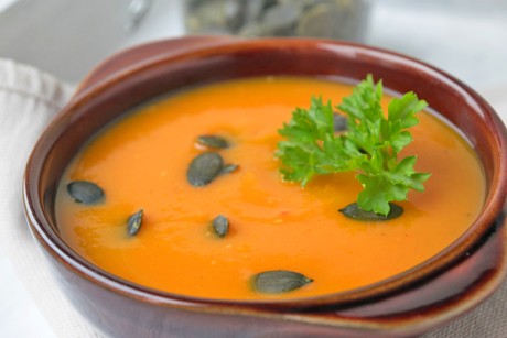 Karotten-Kürbis-Chili-Suppe