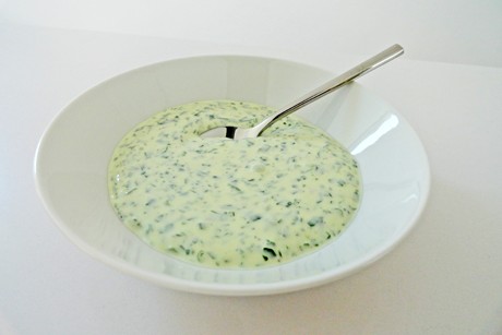 Kräuterrahmsauce