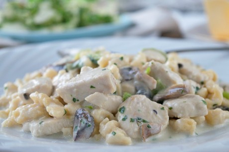 Spätzlepfanne mit Putenfleisch