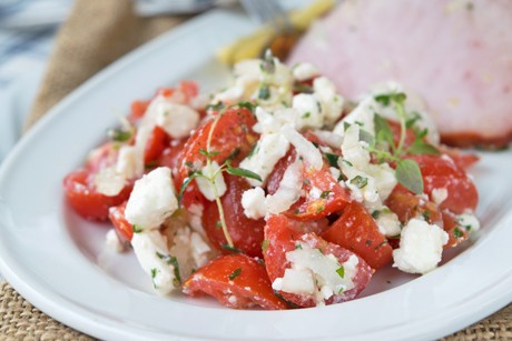 Tomatensalat mit Schafskäse