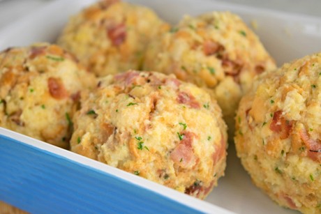 Gebackene Erdäpfel-Semmelknödel