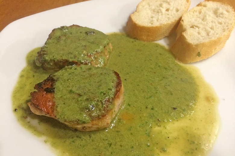 Schweinefilet mit Basilikumcreme