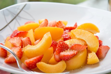 Marillen-Erdbeer-Salat
