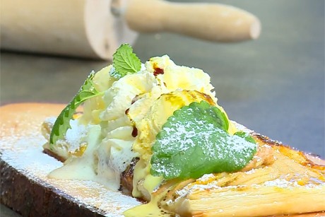 Birnentarte mit Vanilleeis