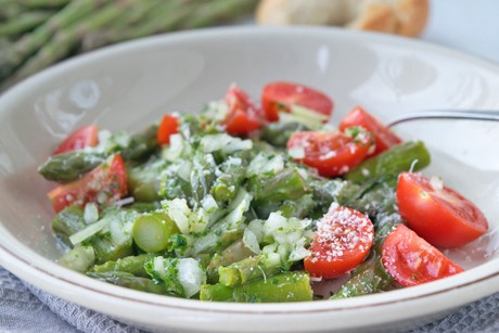 Vinaigrette grüner Spargel