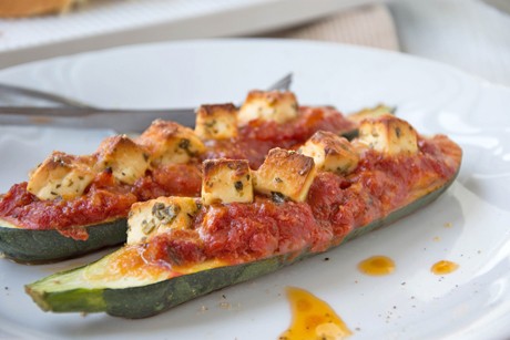 Zucchini mit Füllung