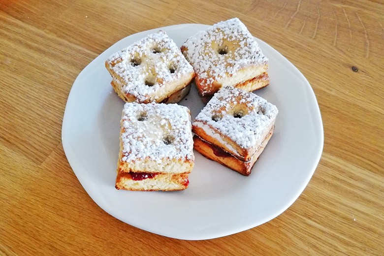 Fruchtige Würfelkekse
