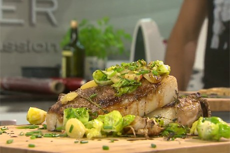 Schweinskoteletts mit Spekulatius-Dörrzwetschgenkruste