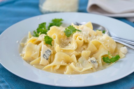 Nudeln mit Gorgonzolasauce