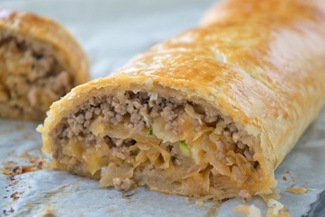 Strudel mit Faschiertem und Gemüse
