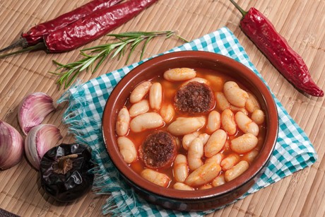 Einfaches Bohnengulasch