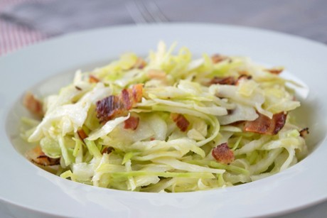 Warmer Speckkrautsalat