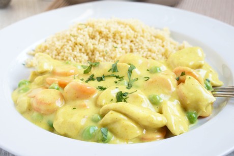 Putengeschnetzeltes mit Kokosmilch