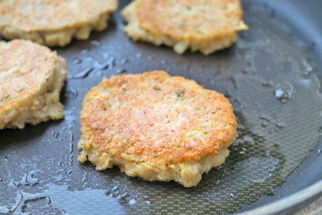 Haferflockenlaibchen mit Kartoffel