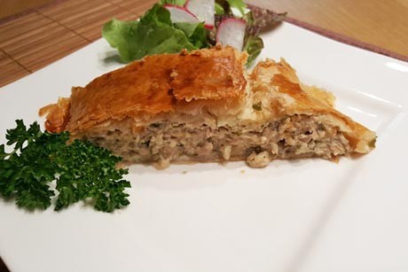 Blätterteigstrudel mit Thunfisch