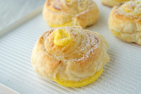 Puddingplätzchen mit Blätterteig