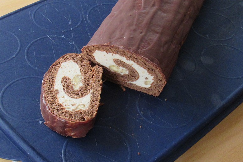 Bananenroulade mit Schokolade