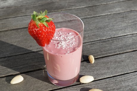 Veganer-Beeren-Cocosmilch-Smoothie