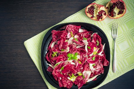 Chicoréesalat mit Granatapfel
