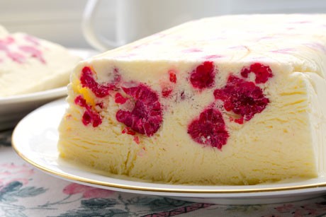 Mascarpone Parfait mit Himbeeren