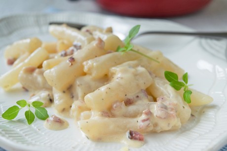 Schwarzwurzeln mit Specksauce