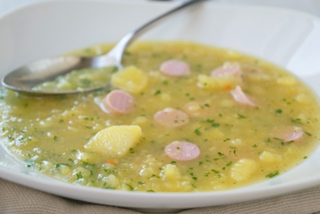 Wurstsuppe mit Kartoffeln