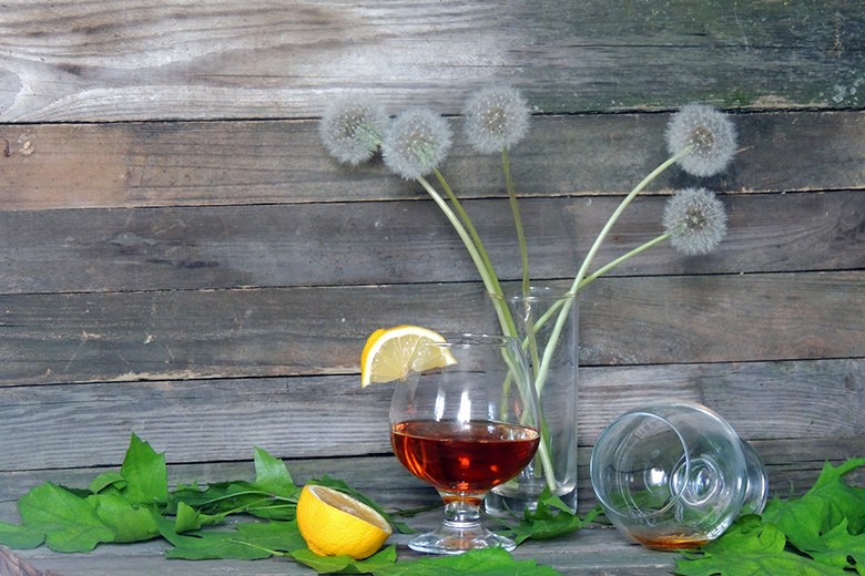 Löwenzahnschnaps