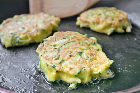 Zucchinipuffer