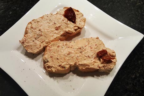 Frischer mediterraner Aufstrich