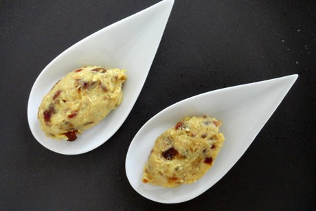 Dattel-Curry-Frischkäse