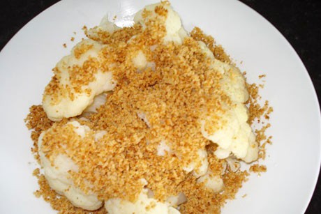 Karfiol mit  Butterbrösel