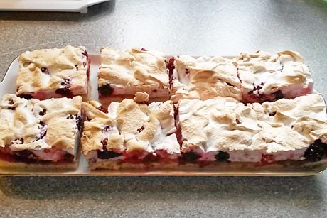Brombeerschaumkuchen