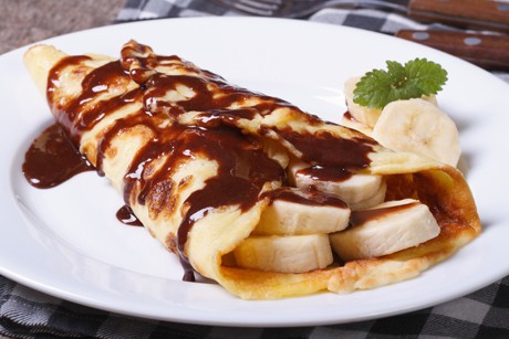 Bananenpalatschinken mit Schokosauce