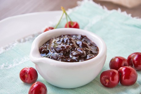 Sauerkirsch-Schokoladen-Marmelade