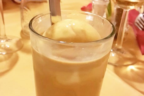 Mövenpick Vanilleeis in Eierlikör