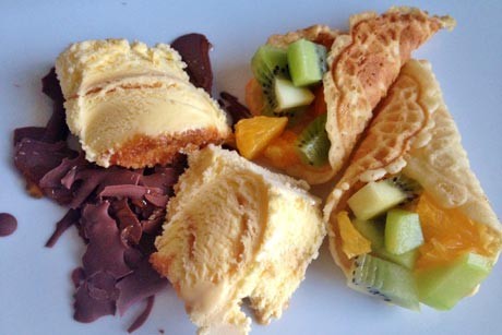 Obsthörnchen mit Eis