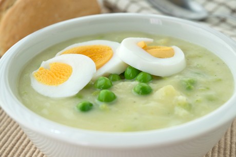 Kartoffelsuppe mit Eiern